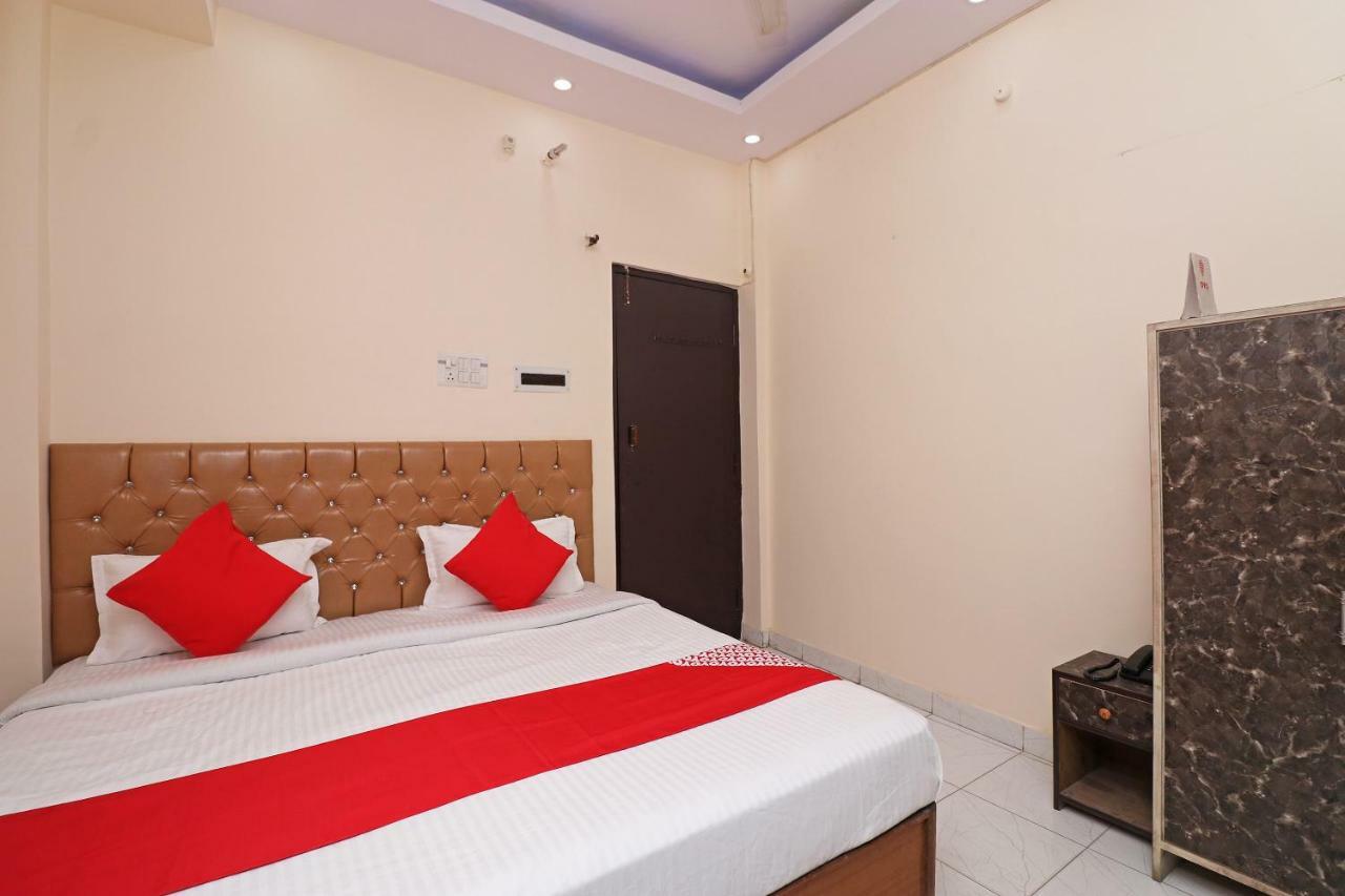 لاكناو Oyo 30288 Hotel Moon Palace المظهر الخارجي الصورة